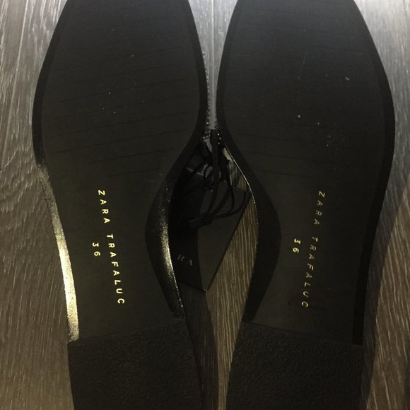 Beautiful and Sparkly Zara Rhinestone Sandals - NWT - Picture 3 of 3